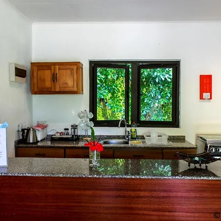 Surf Tropical Villa Takamaka Cerf Island Exterior photo
