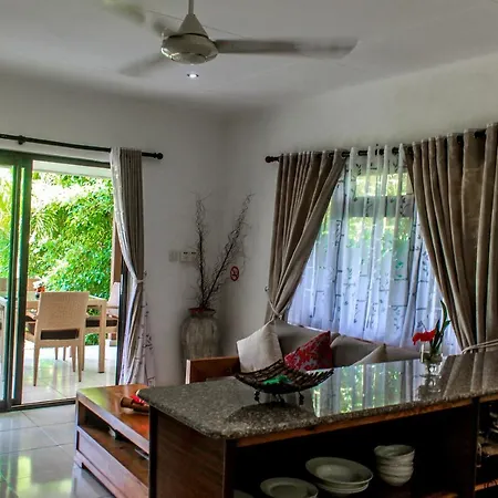 Surf Tropical Villa Takamaka Cerf Island Exterior photo