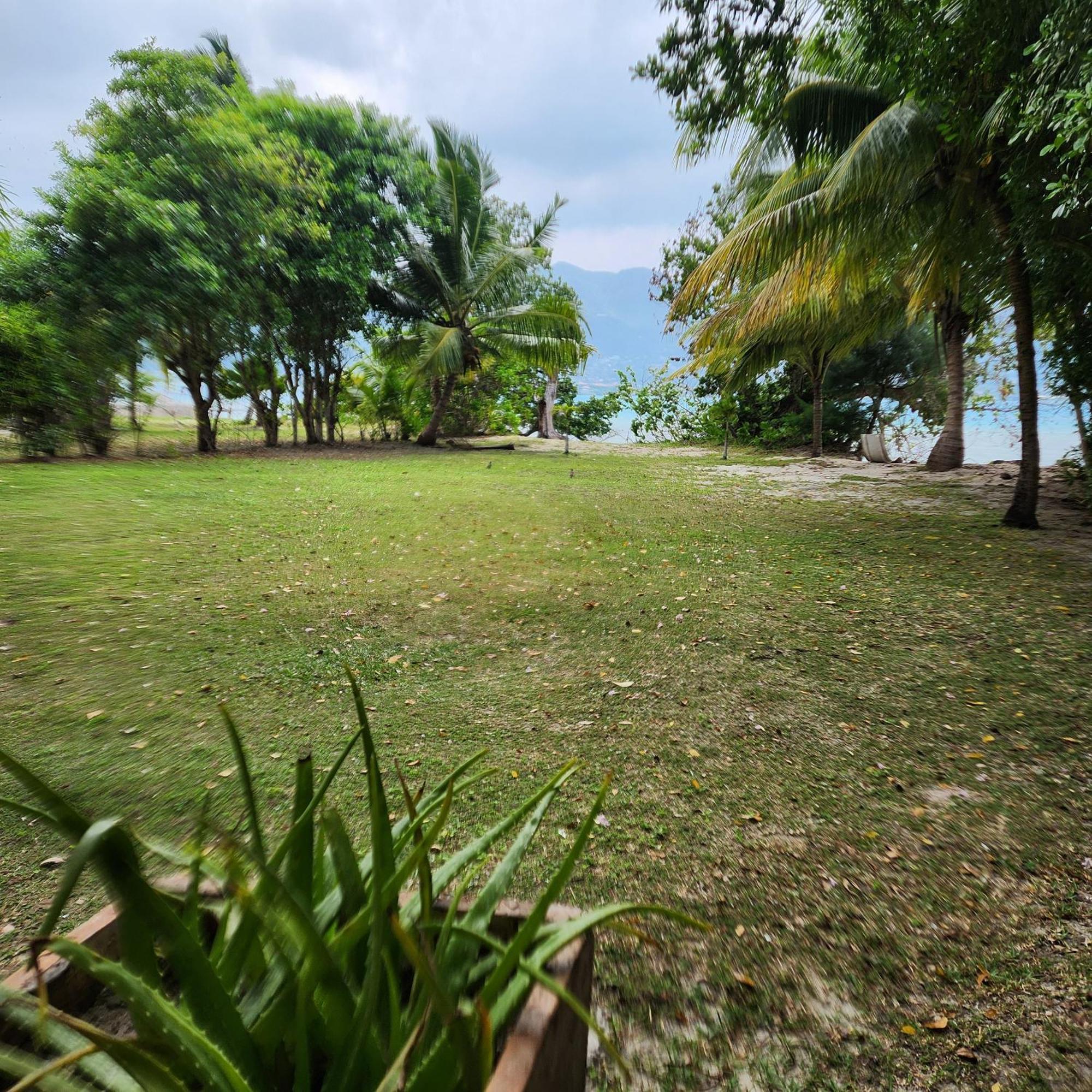 Surf Tropical Takamaka * Cerf Island